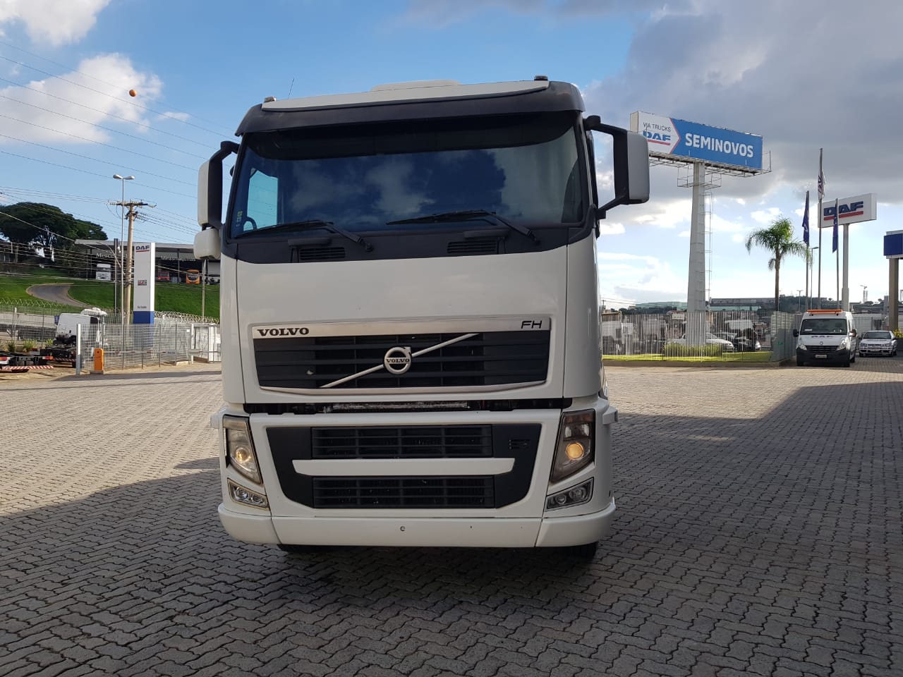 Volvo fh truck 6x2